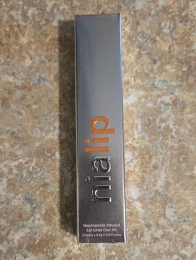 Niacinamide Infused Lip Liner Duo Kit - Nude Protocol / Deep Seek
